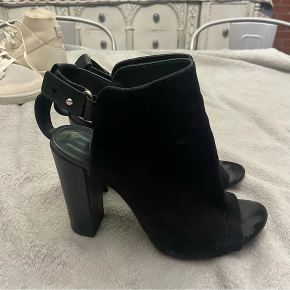 VINCE Addison Black Suede Leather Open Toe Heeled Booties Size 8.5 - Picture 6 of 8